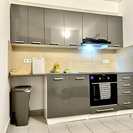Stylish Schonbrunn Apartments - Free Underground Parking Vienne Extérieur photo