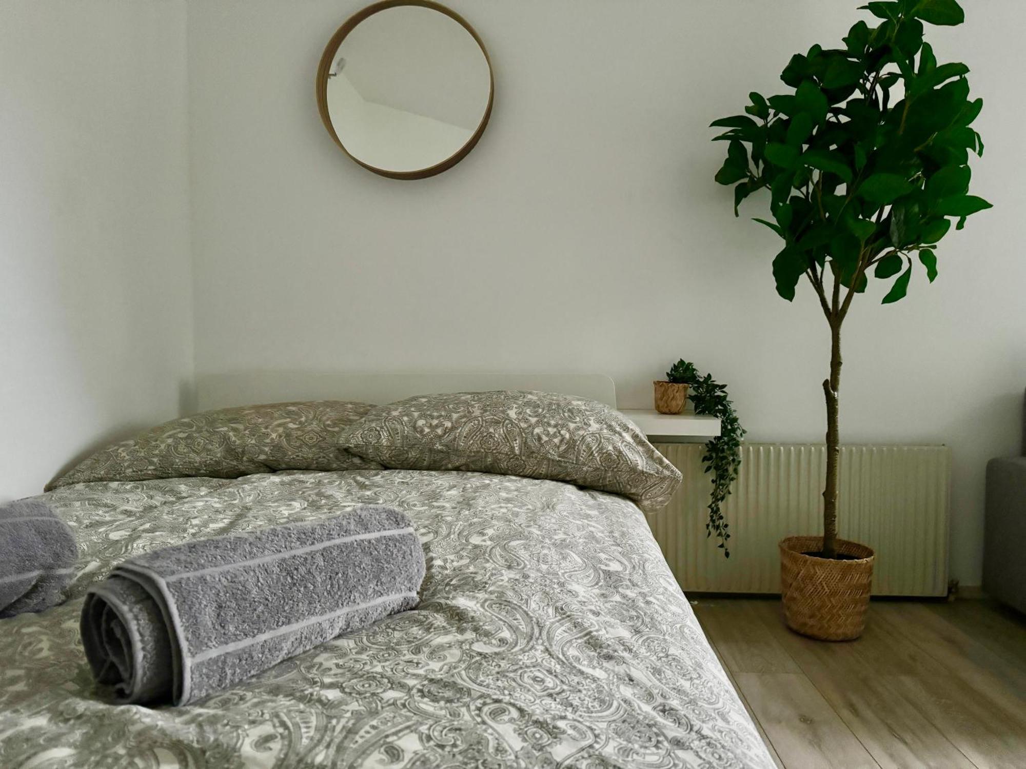 Stylish Schonbrunn Apartments - Free Underground Parking Vienne Extérieur photo