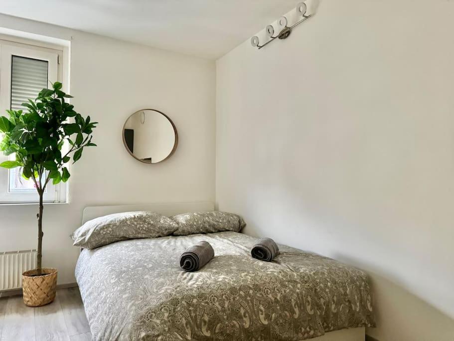 Stylish Schonbrunn Apartments - Free Underground Parking Vienne Extérieur photo